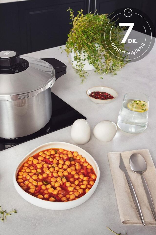 Karaca Quick and Safe İndüksiyon Tabanlı Düdüklü Tencere Seti 4+6 Lt