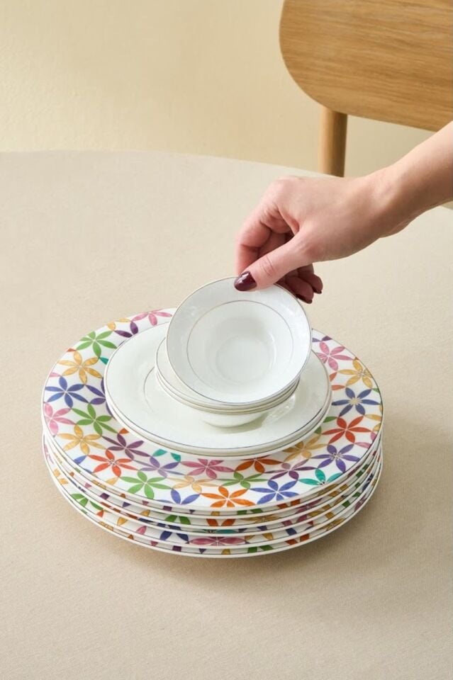 Karaca Fine Pearl Confetti 26 Parça 6 Kişilik Kahvaltı Takımı Gold