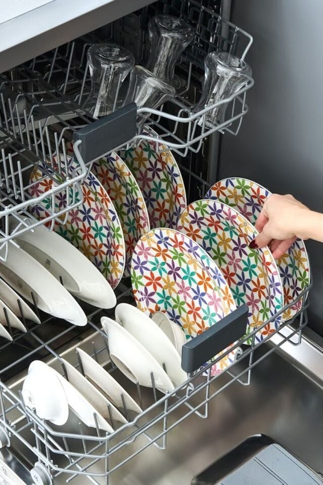 Karaca Fine Pearl Confetti 26 Parça 6 Kişilik Kahvaltı Takımı Gold