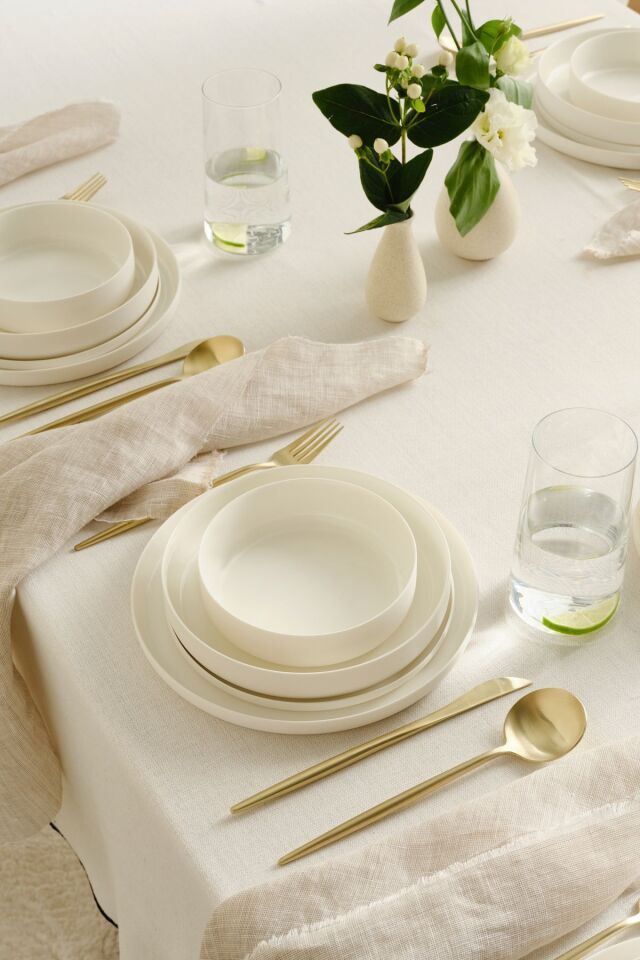 Karaca Earth Collection Finesse 24 Parça 6 Kişilik Yemek Takımı Beyaz