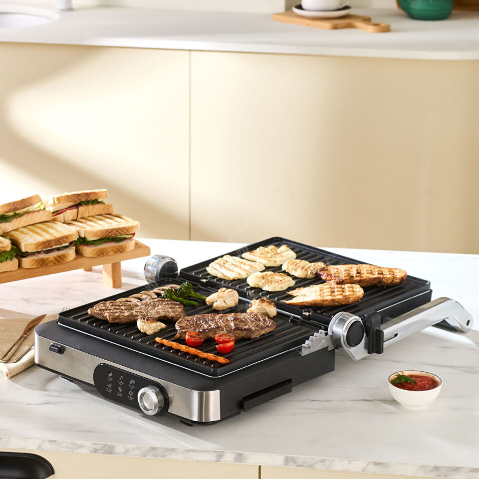 Karaca Gastro Gourmet Döküm Izgara ve Tost Makinesi Inox 6 Dilim Kapasiteli