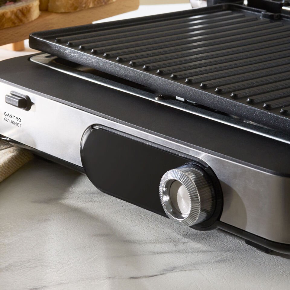 Karaca Gastro Gourmet Döküm Izgara ve Tost Makinesi Inox 6 Dilim Kapasiteli