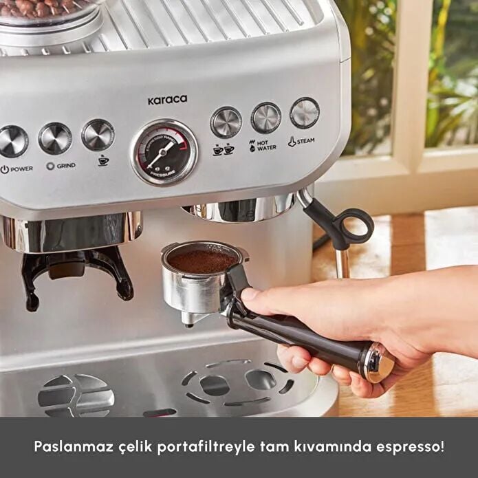 Karaca Coffee Art Barista Kahve Öğütücülü, Süt Köpürtücülü, 15 Bar Basınçlı Espresso, Latte, Cappuccino, Americano Makinesi Silver 2L 1450W